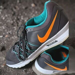 NIKE AIR RELENTLESS DARK GREY ORANGE TEAL 843836-002 SNEAKERS MEN'S SZ 12